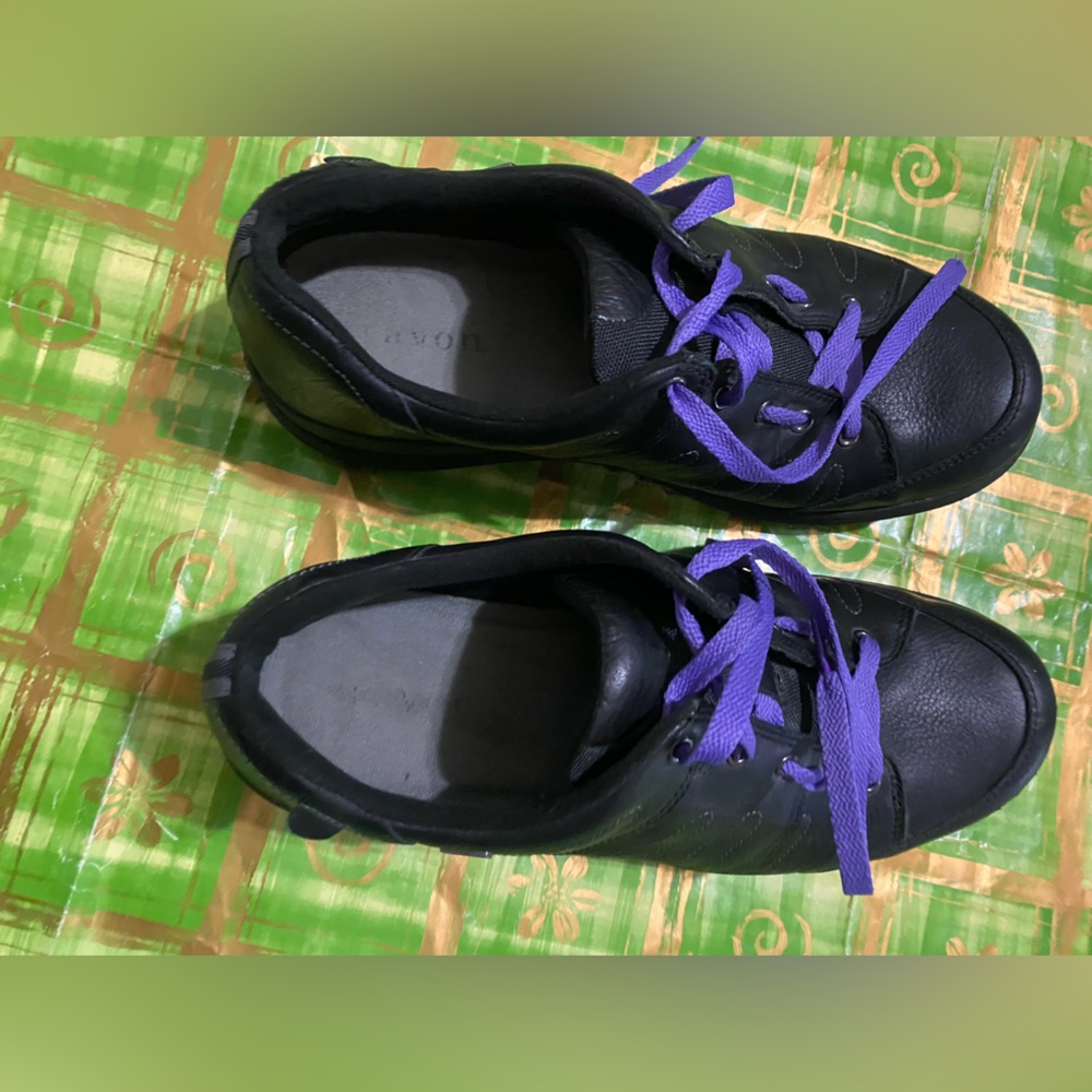 Aravon womens  non slip leather  black comfort shoes US 8.5